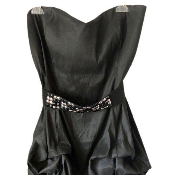 Torrid Black Sweetheart Strapless Bubble Hem Tiered Cocktail Dress - 22 - Picture 3 of 11